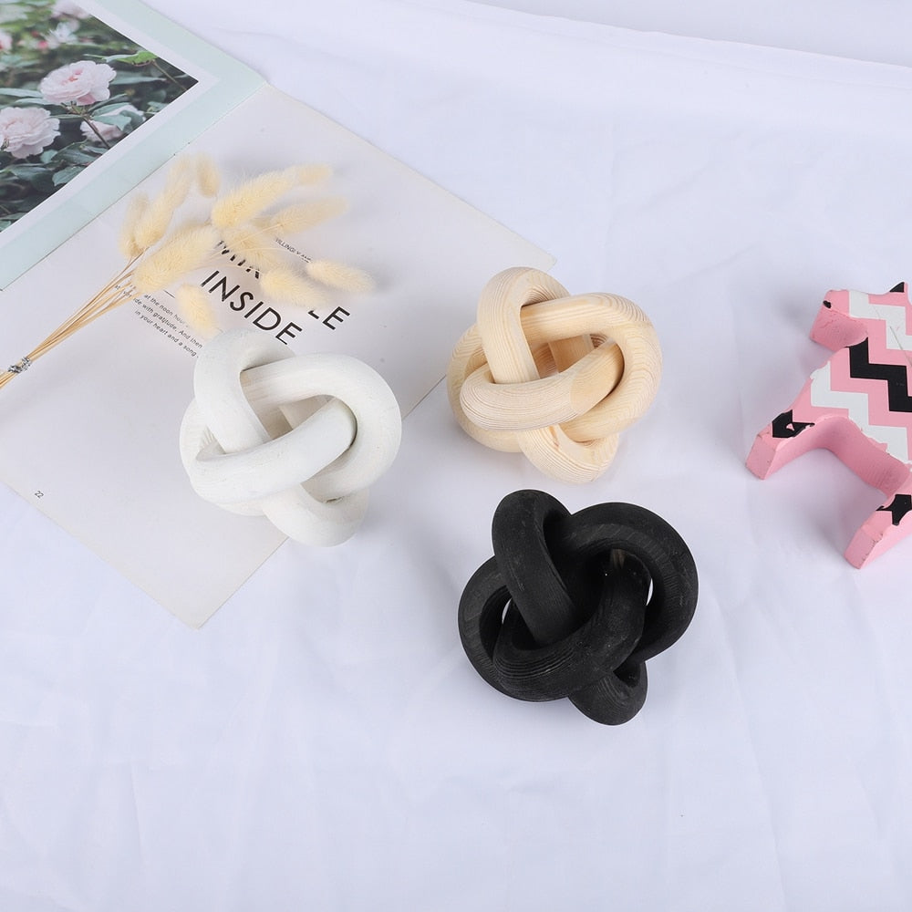 Knot Ornament