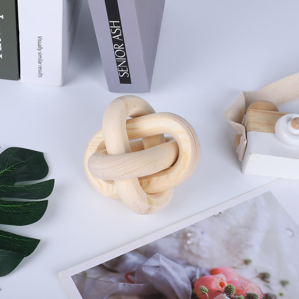 Knot Ornament