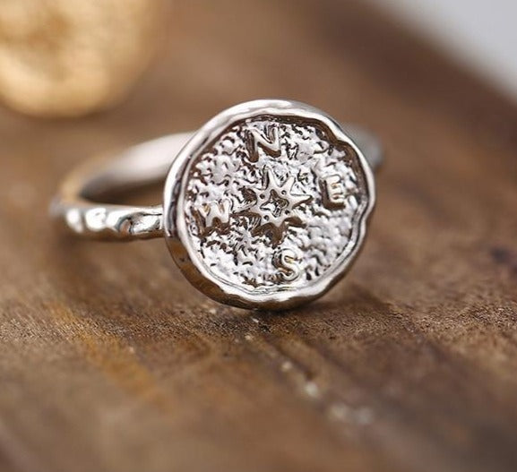Finn Compass Ring - Oneposh