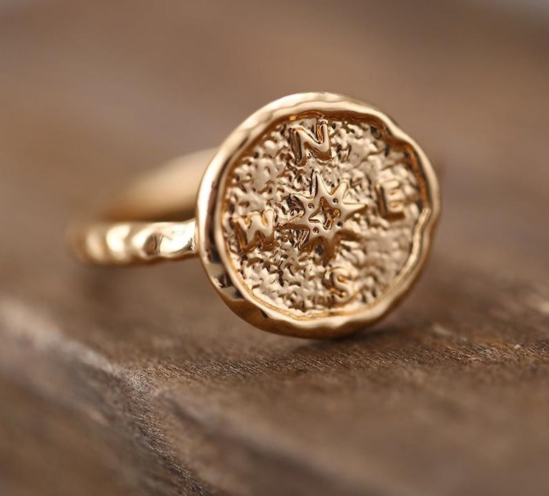 Finn Compass Ring - Oneposh